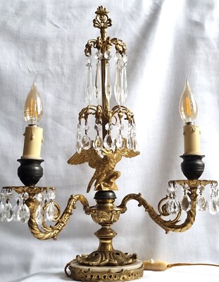 VINTAGE FRANZÖSISCHE EMPIRE TISCHLAMPE GOLD ADLER KRISTALL GLAS GLANZ 2 SCHNÖRKELARME