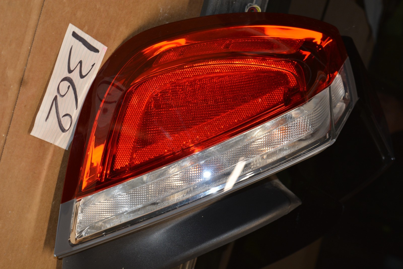 09 10 11 12 Lincoln MKS DRIVER Side Tail Light Used Rear Lamp #1362-T 