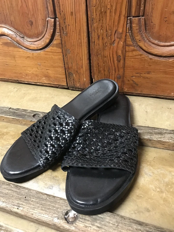Sandalia sin cordones Urban Outfitters para mujer de cuero trenzado anudado negra talla 10 Foto 4 de 4