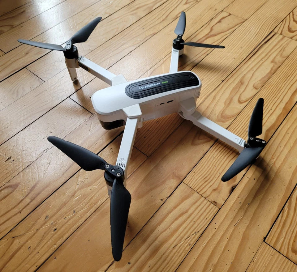 Drohne Hubsan Zino H117S mit Zubehör und Tasche - Bild 2 von 4
