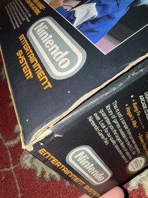 Juego de acci&oacute;n Nintendo Entertainment System NES-001 completo en caja en caja original 