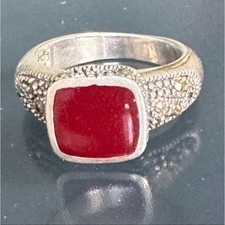 925 STERLING SILVER CARNELIAN AND MARCASITES RING SIZE 5.75 SKY
