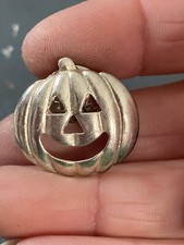 Pumpkin Silver Tone Lapel Pin Vest Collectible EUC K518