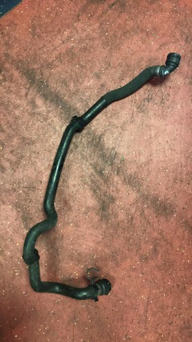 BMW 1er E81 E82 E87 LCI N47 Motor Einlass Kühler Heizungsschlauch 9222699