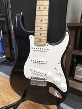 Guitare électrique FENDER
