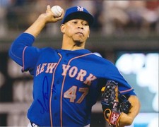 Signed  8x10 HANSEL ROBLES NEW YORK METS Autographed photo - COA 