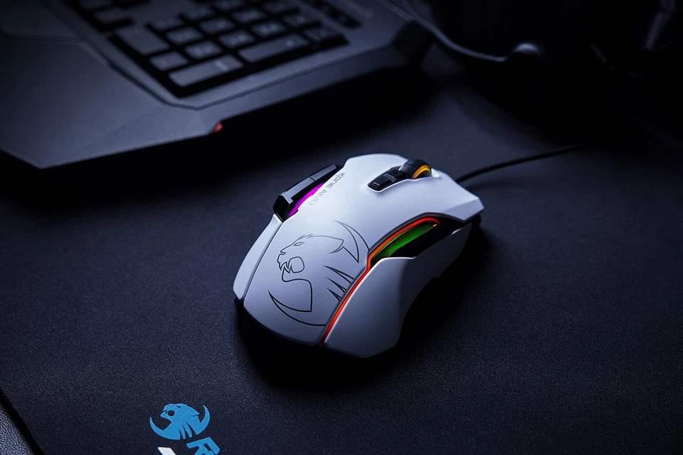 ROCCAT Kone AIMO - RGB Wired Gaming Mouse - Multi Key - 12000dpi optical sensor - Image 3 of 4