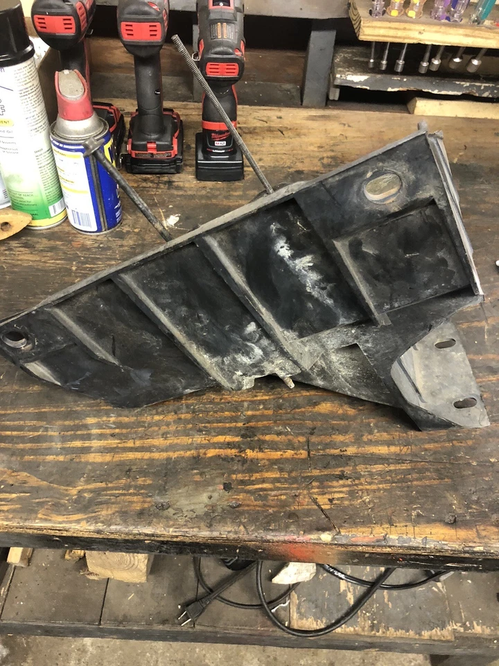 Ram 2500 1994 caja de batería lado derecho Foto 2 de 3