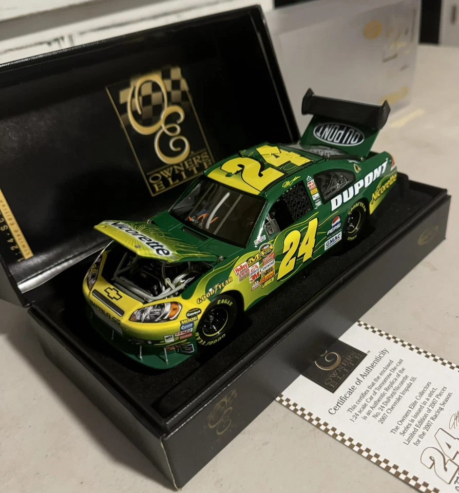 Jeff Gordon Owners Elite 1/24 Nascar Diecast - Image 3 of 4