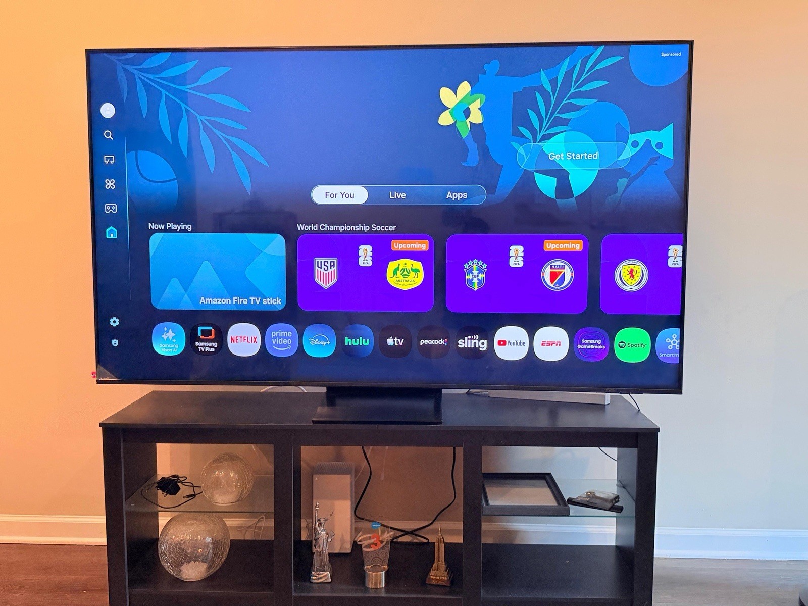 Samsung 75in NEO QLED 70 AF Samsung Smart TV Downloadable Apps Black