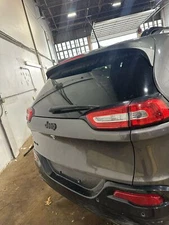 Used Deck Lid fits: 2018 Jeep Cherokee w/rear view camera privacy tint glass Gra