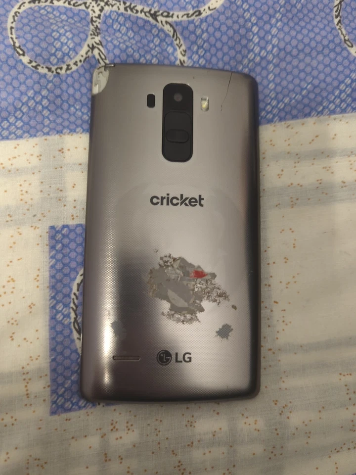 LG G Stylo - 8 GB - Silver Used, Working (Cricket Wireless) - Image 2 of 4