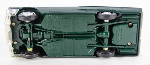 Vintage AMT 1:24 Rare White Top 1957 Ford Thunderbird Dealer Promo Model Car - Picture 8 of 8