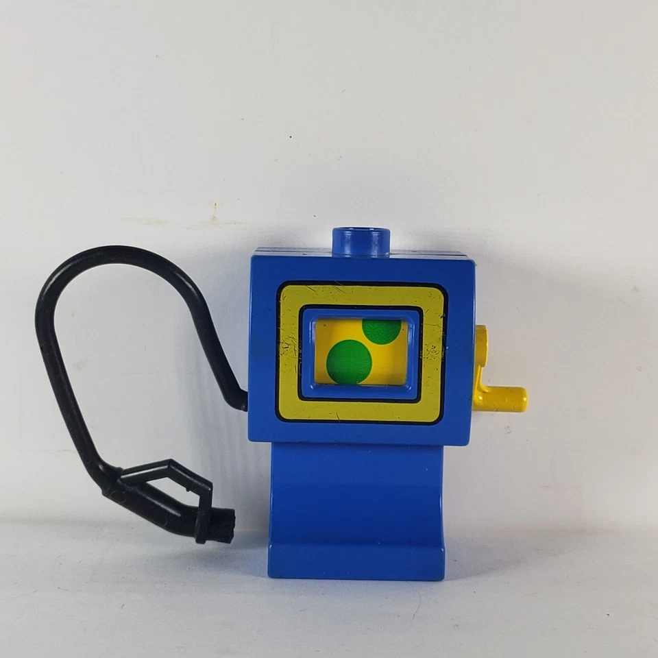 Lego Duplo BLUE FUEL GAS PUMP w/ CLICKING TURN CRANK & BLACK HOSE VTG - Image 2 of 4