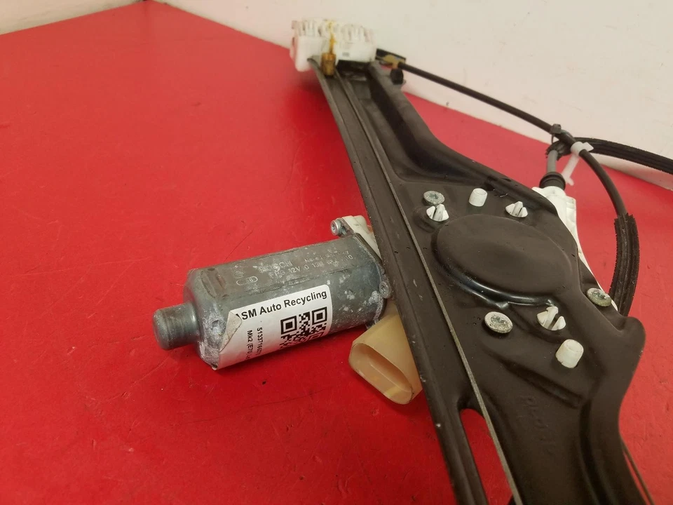 2010 BMW X5 5 DOOR ESTATE PASSENGER FRONT WINDOW REGULATOR + MOTOR - Imagem 3 de 4