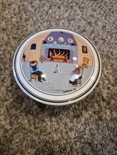 Villeroy & Boch Design Naif Fireside Scene Porcelain Trinket Box Round 4"