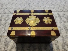 Vintage Jewelry Chinese Small Cabinet  With Mirror