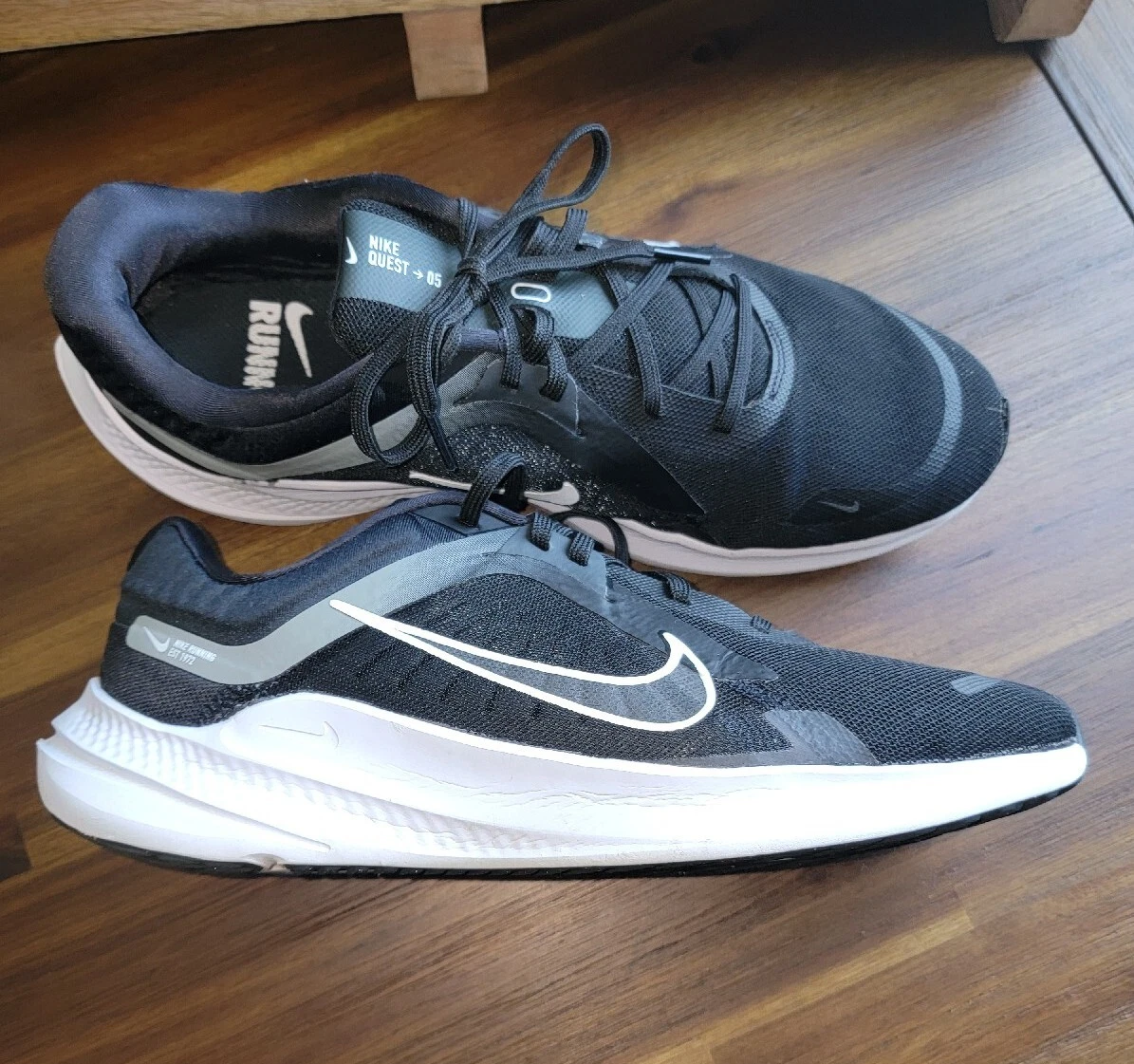 Nike Men's Quest 5 Road Running Shoes