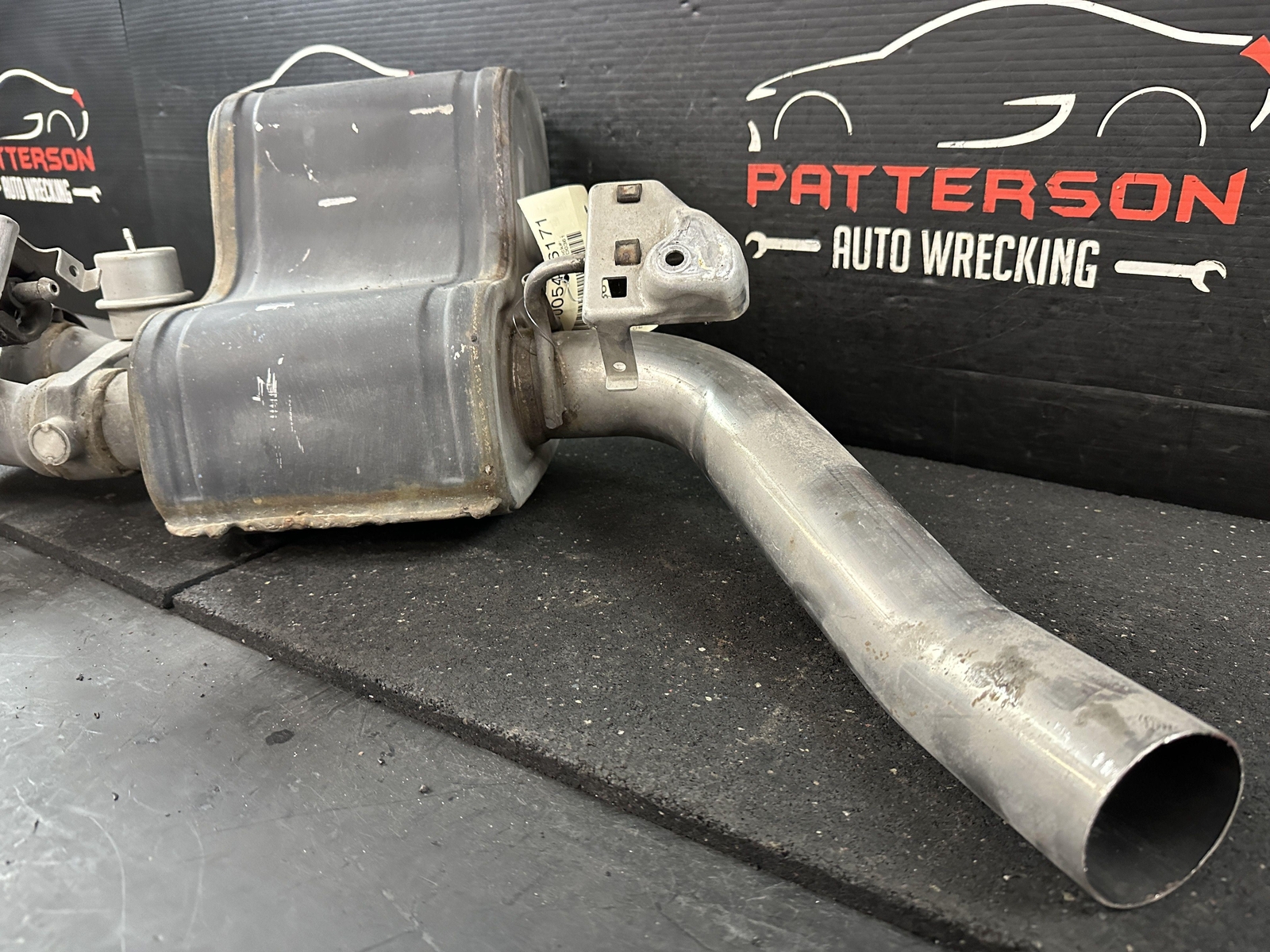17-22 MASERATI QUATTROPORT 3.0 REAR DRIVER EXHAUST MUFFLER TAIL PIPE 670160277