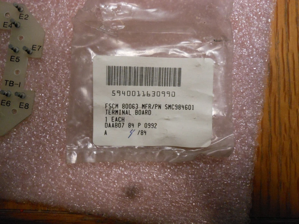 MIL SPEC TERMINAL BOARD PART # SM-C-984601 NSN: 5940-01-163-0990 - Image 4 of 4