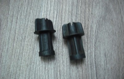 FORD FIESTA MK6 REAR LIGHT FIXING SCREWS X2 PAIR 2002 - 2008
