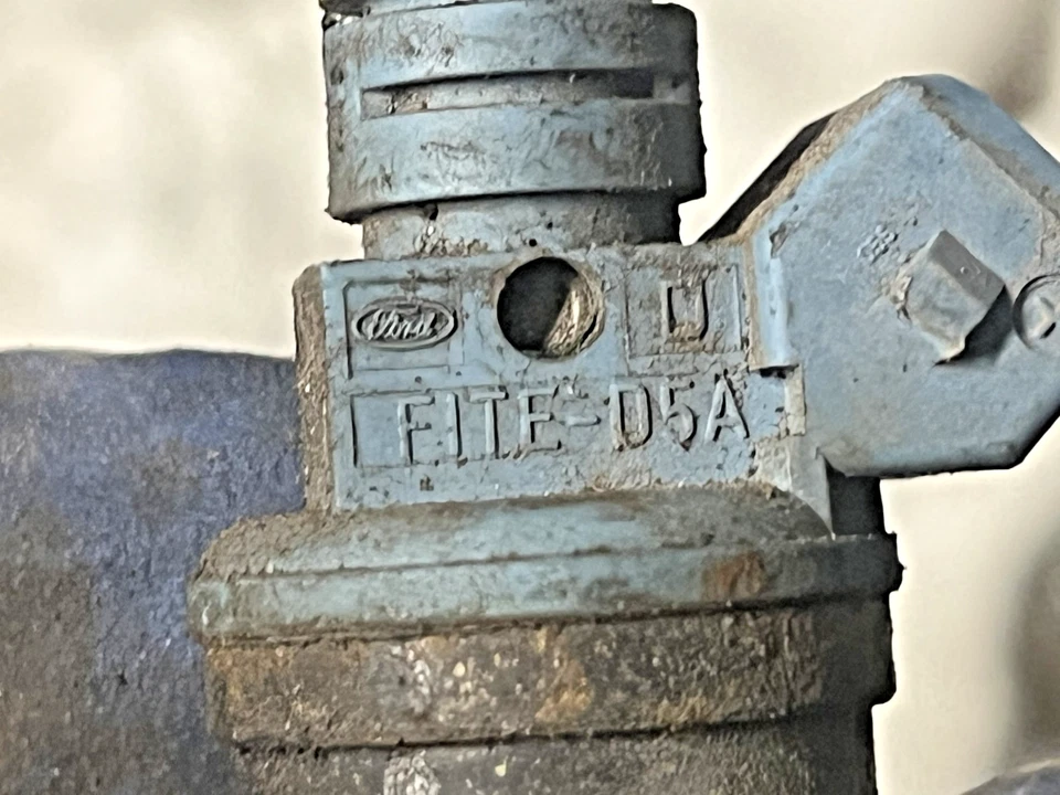 87-92 Mustang F-250 F-350 1 pinzo 24 lb inyectores de combustible Ford 302 V8 E8TE-B1C OEM Foto 4 de 4