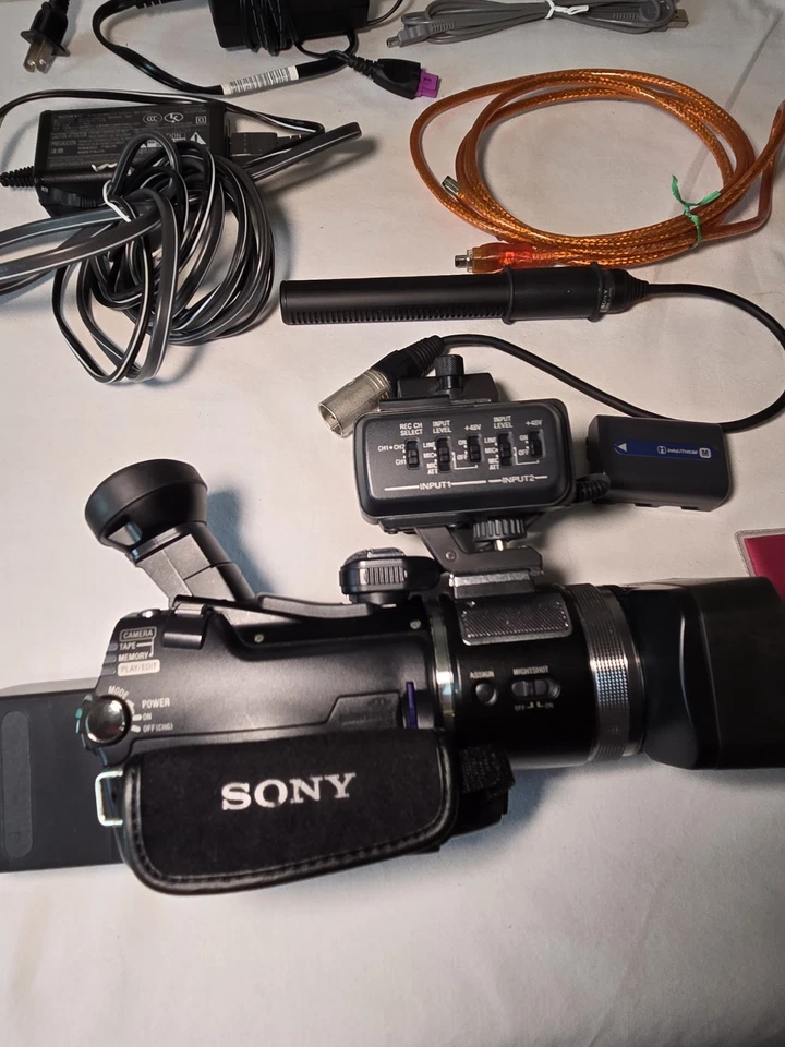 索尼 HVR-A1U 数码高清摄像机录像机 — 第 2/4 张图片