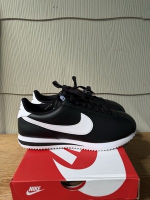 Brand New Never Worn NIB Nike Cortez Sneakers Sz 8