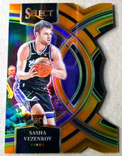 2023-24 Panini Select Sasha Vezenkov RC Premier Gold Die-Cut /65 #127 Kings SP