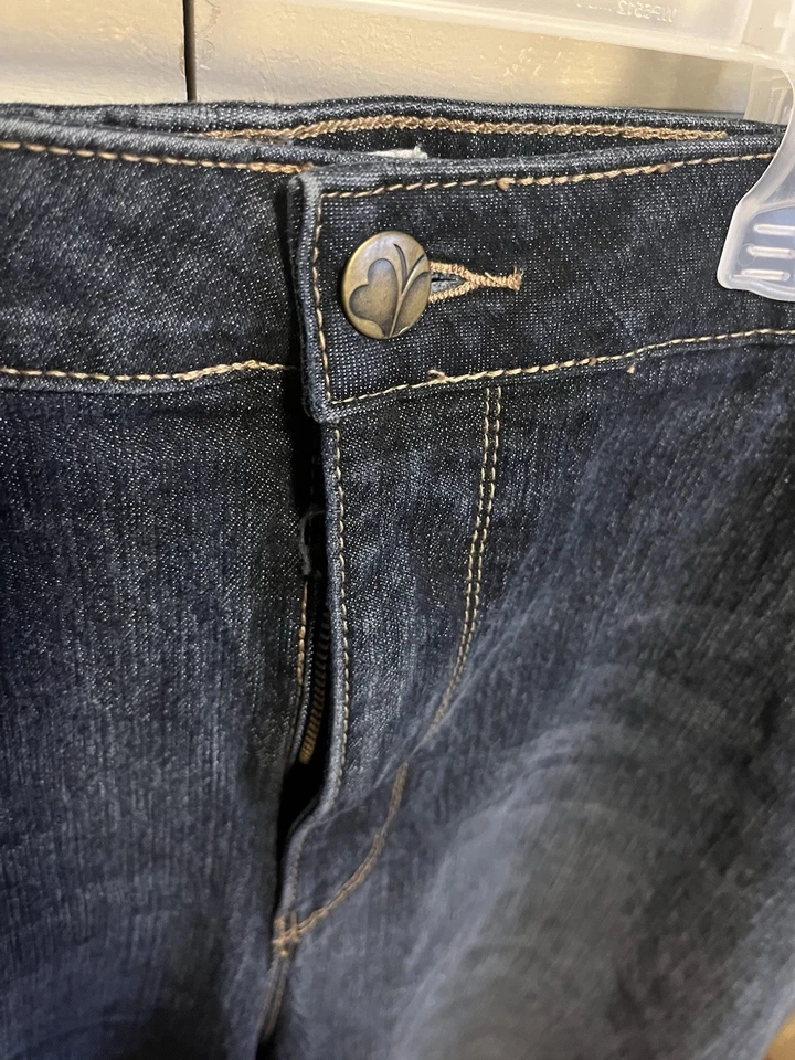 Pantalones Cortos de Jean Moda Bug Talla 26 Estilo 5 Bolsillos Foto 2 de 4