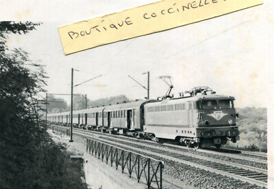 Lokomotive BB 16500 überquert das Viadukt von Commelles nach COYE LA FORET Zug