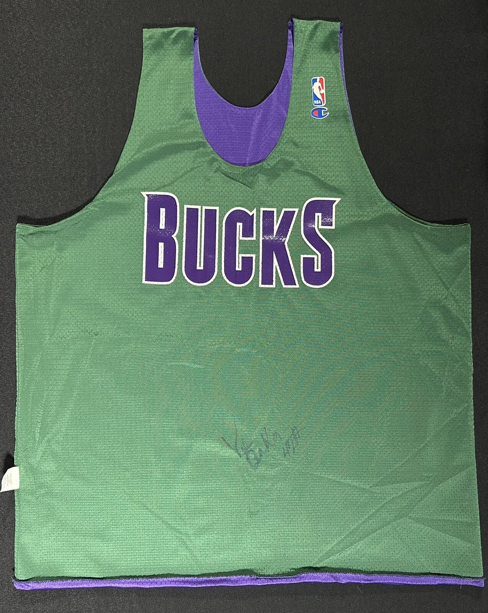 Milwaukee Bucks Vintage 90s NBA Practice Jersey Champion XXL Milwaukee Bucks Vintage 90s NBA Practice Jersey Champion XXL