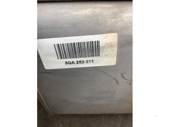 Volkswagen Golf VII 2013 Diesel Auspuff Schalldämpfer 5Q6253611A 