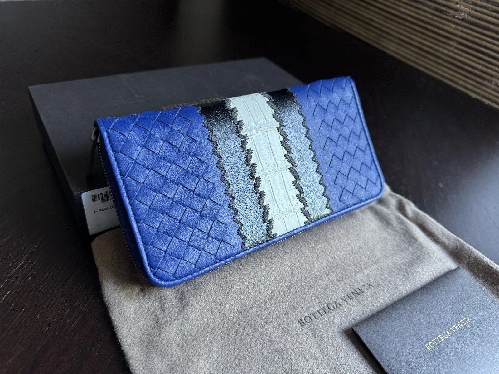BOTTEGA VENETA ZIP BLU PORTAFOGLIO INTRECCIATO Mix coccodrillo pelle di vitello di capra