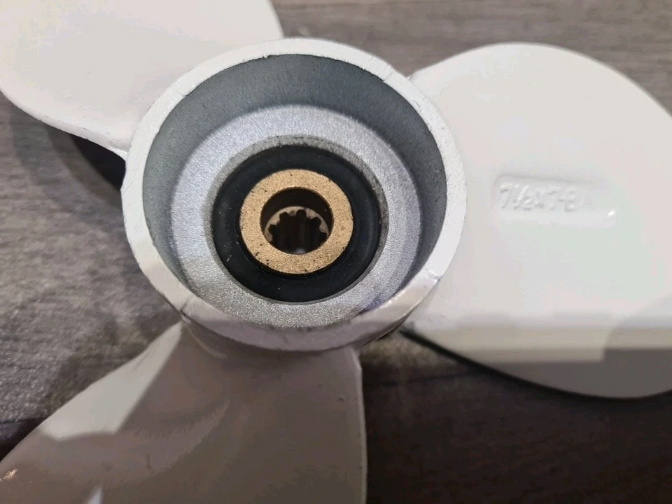 Genuine Yamaha Mariner 6E0-45943-01 Prop Propeller 7 1/2 x 7 BA Outboard - Image 3 of 4