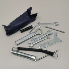 Honda CB 600 F Hornet PC34 F/S PC34/2000 EZ:00 Bordwerkzeug C5493
