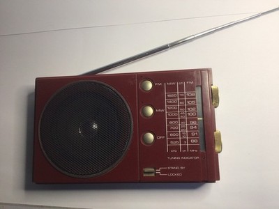 Saba Radio RX 122 in Rot , funktioniert 