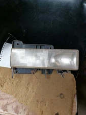 Driver Headlight I-beam Front Axle Only Fits 90-02 CHEVROLET 3500 PICKUP 260640