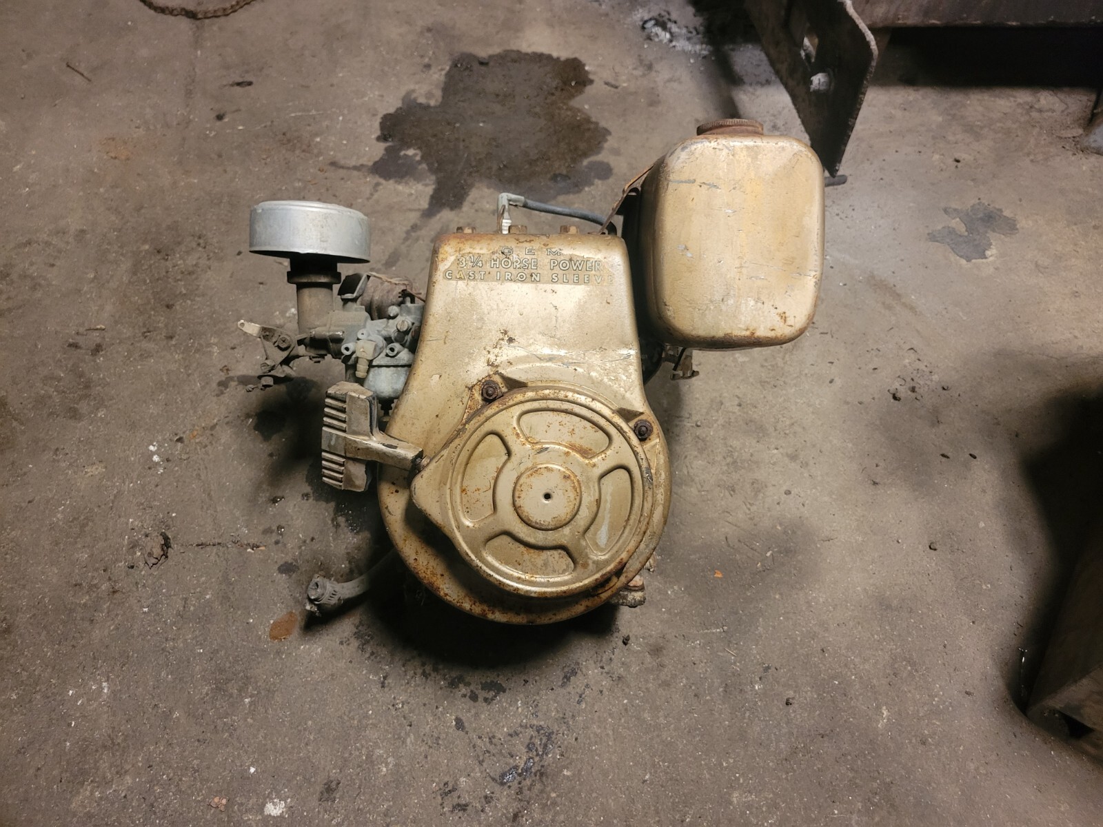 Vintage aluminum Clinton engine motor mini bike gokart snowblower lawn