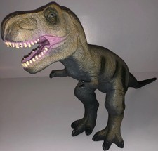 dinosaur fingerling toys r us
