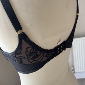 Triumph wild rose florale Bra Full Cup lace black  Lingerie 34D (b5) 