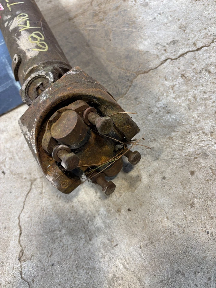 1967 1968 CHEVROLET GMC K10 K5 BLAZER 4WD FRONT DRIVESHAFT DRIVE SHAFT T221 #2 - Image 2 of 4