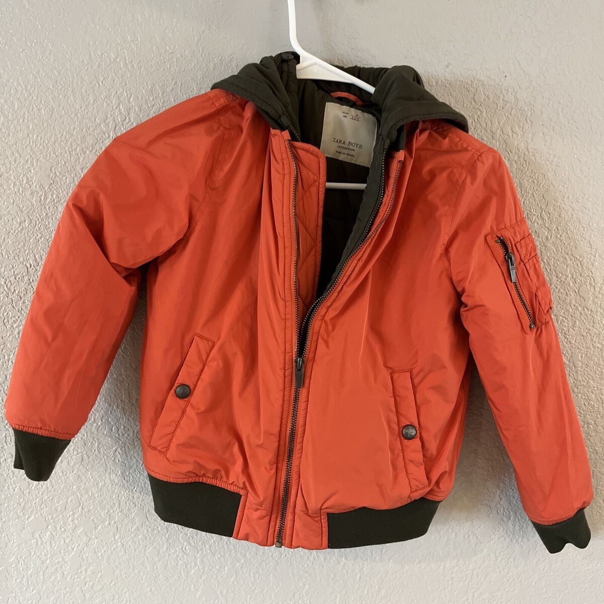 Zara Boys Orange and Green Shinjuku Hooded Bomber Jacket Zara Boys Orange and Green Shinjuku Hooded Bomber Jacket
