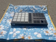 Native Instruments Maschine Mikro MK3 MKIII W/ Cables FREE SHIPPING