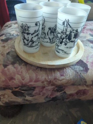 6 Vintage 1950s BORDEN Dairy ELSIE the COW Milk Glass TUMBLERS Hazel Atlas