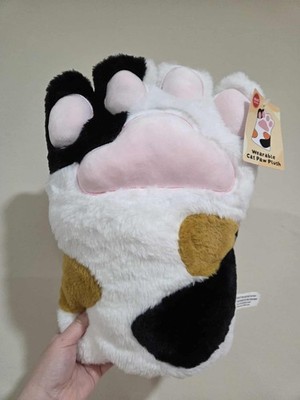 Exclusive Round1 Wearable Calico Cat Paw Gloves 14'' Plush New with Tag