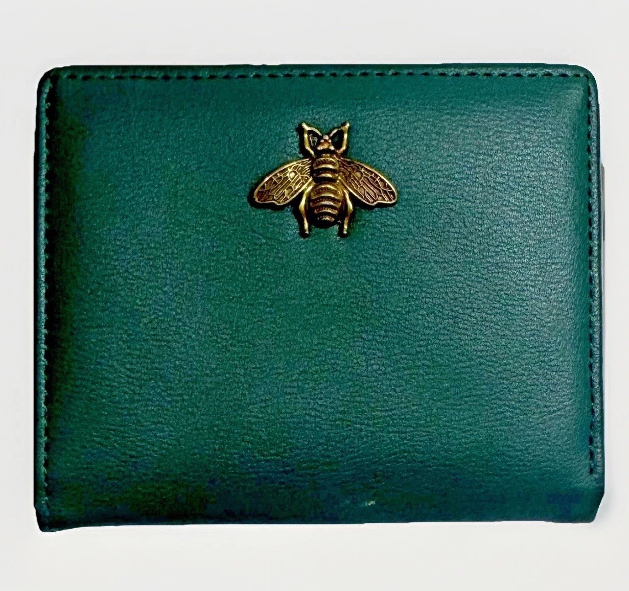 Weichen Forever Young Women's Green Bee Bifold Wallet ID Window Zip Pocket