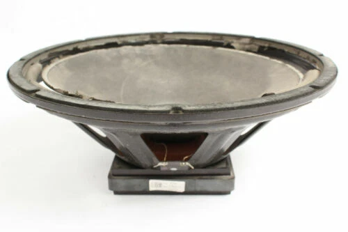 Altavoces De Audio Profesional Urei y monitores