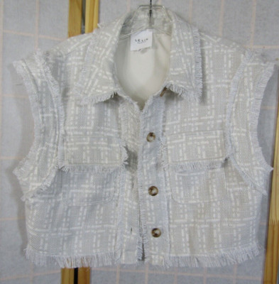 NIB Le Lis Shaggy Trim Ivory Knit Button Front Crop Fashion Women's Vest M