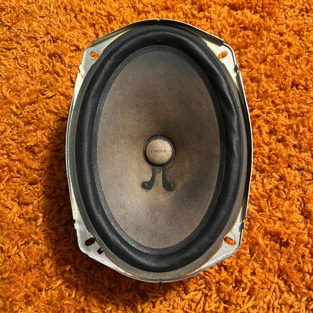 20082010 Infiniti G37s Coupe OEM Left Rear Bose Audio DECKLID Back